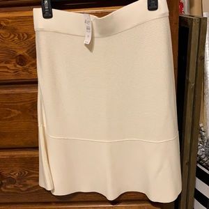 Loft skirt